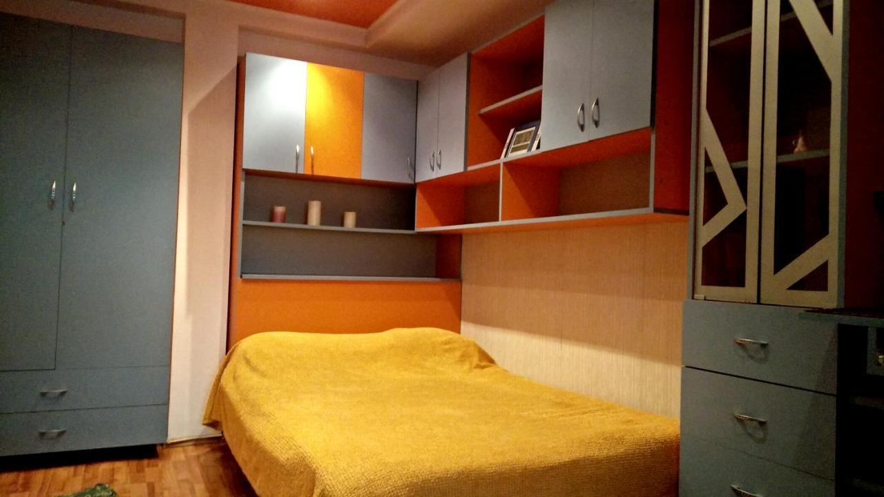 Studio French Embassy, Amzei Historic Center Bukarest Exteriör bild