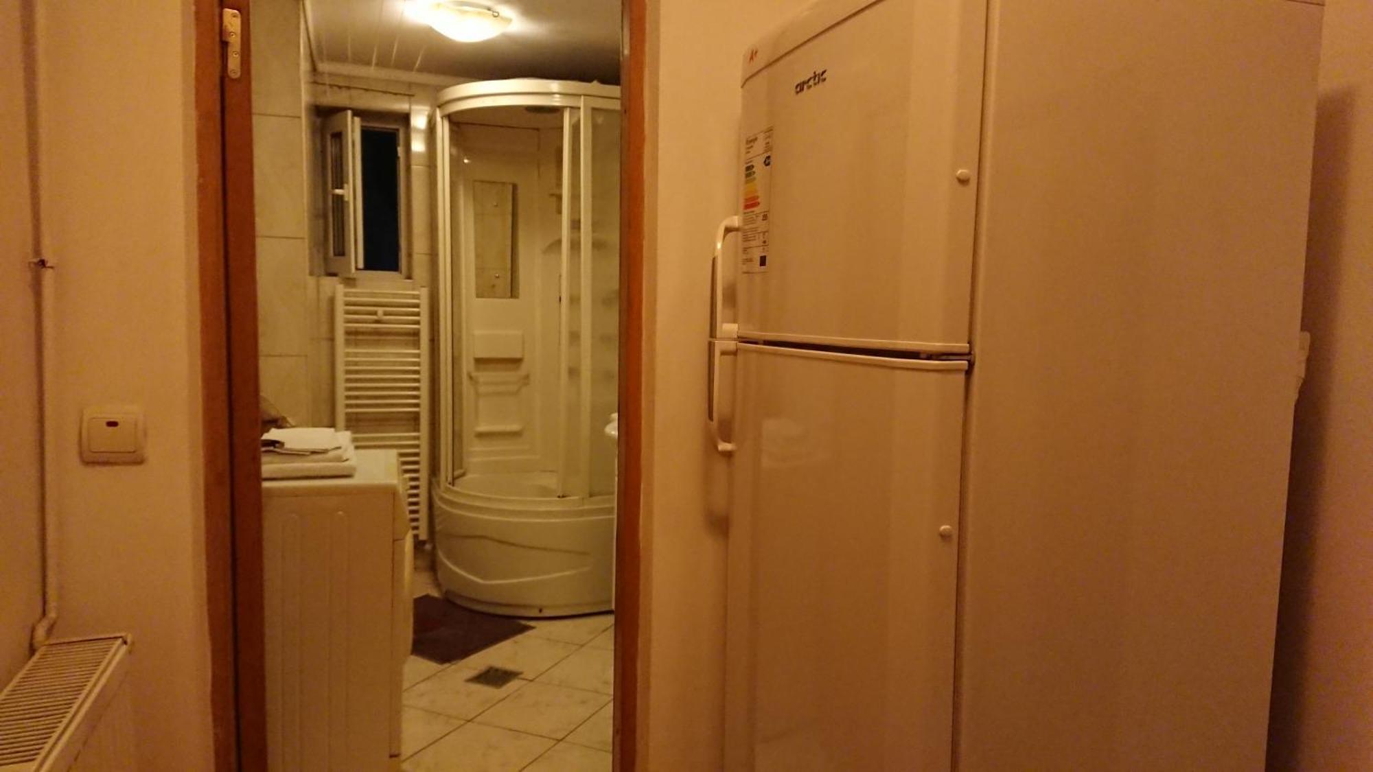 Studio French Embassy, Amzei Historic Center Bukarest Exteriör bild